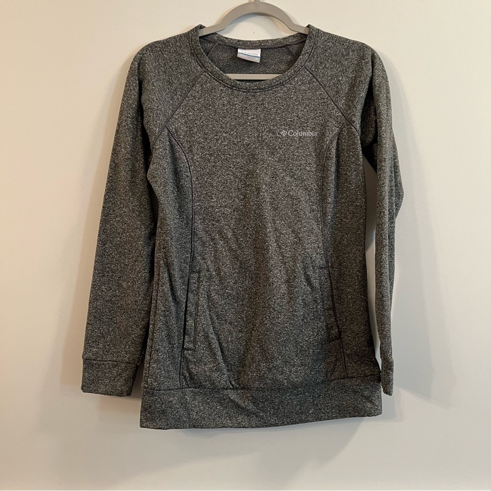 Women’s Columbia gray long sleeve athletic pullover crewneck sweater size XS
